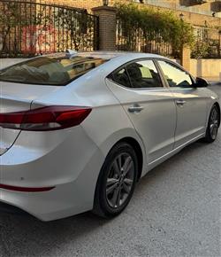 هیۆندای ئەلەنترا